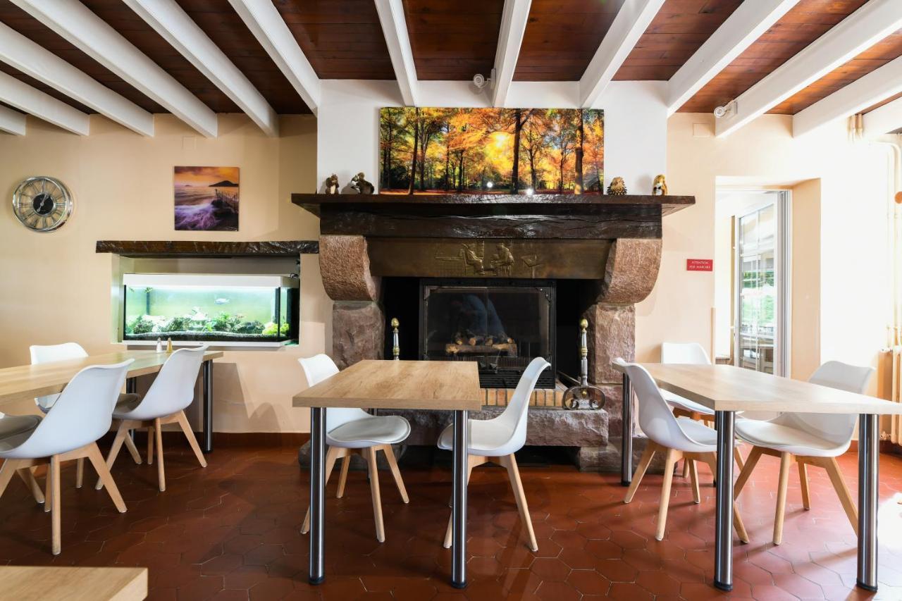 Hotel Aux Tauzins Montfort-en-Chalosse Exteriér fotografie