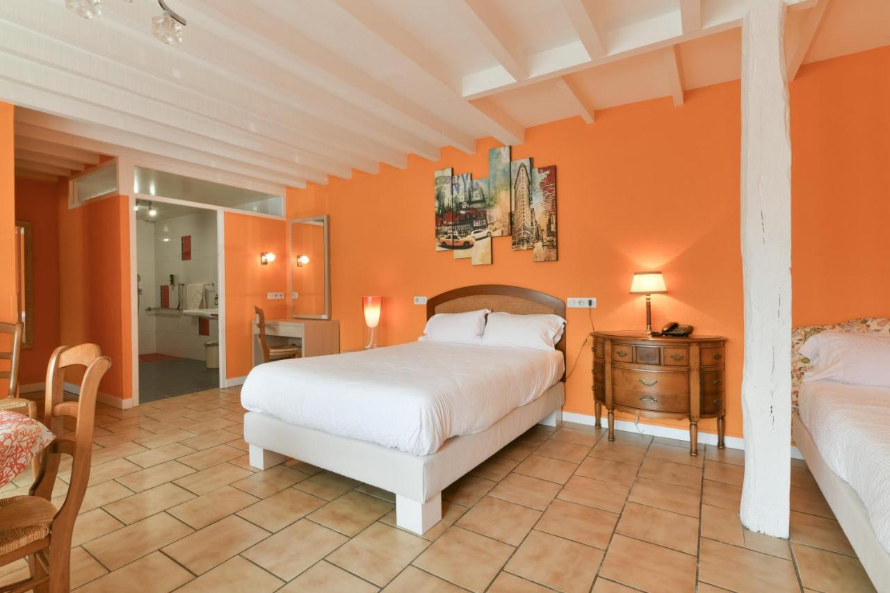 Hotel Aux Tauzins Montfort-en-Chalosse Exteriér fotografie