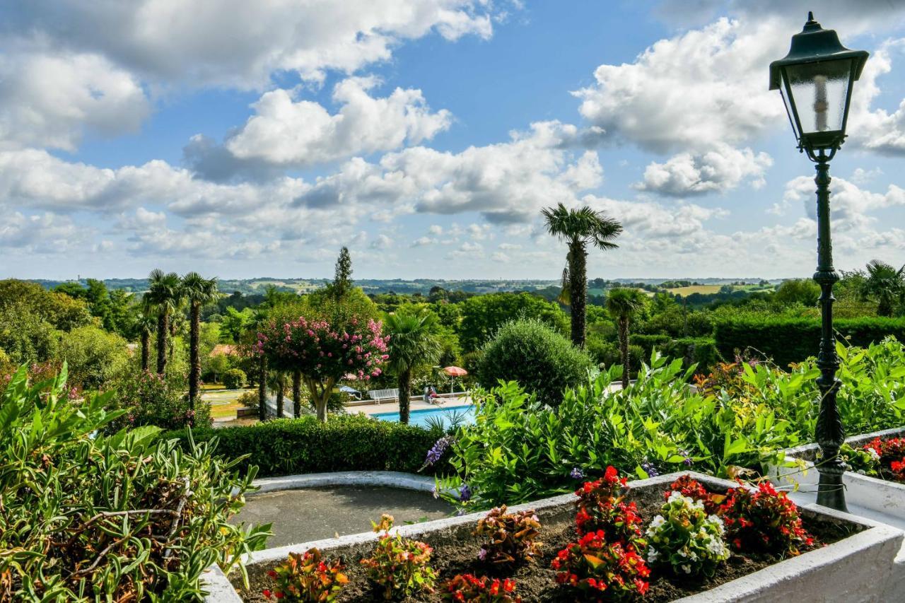 Hotel Aux Tauzins Montfort-en-Chalosse Exteriér fotografie