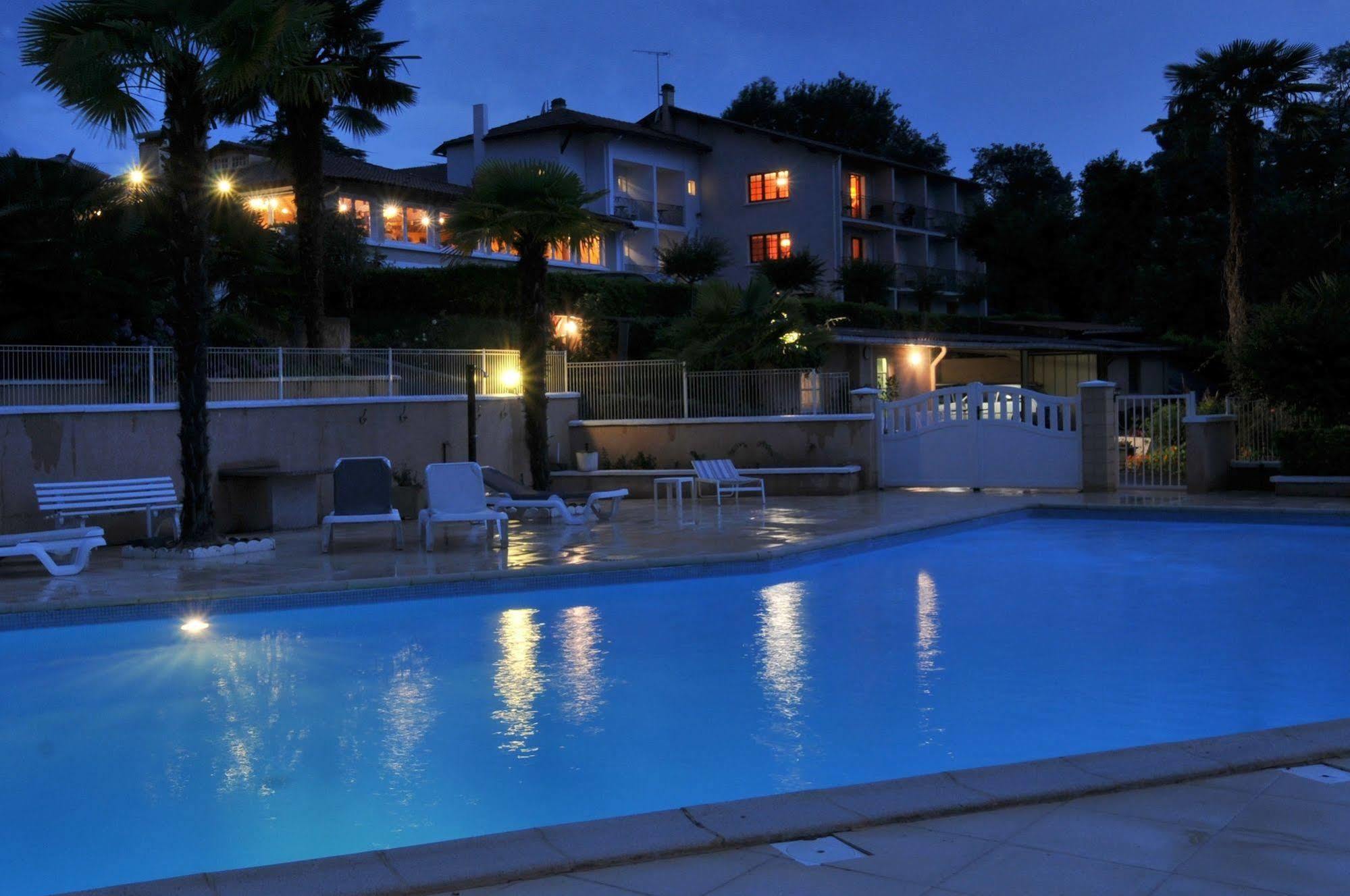 Hotel Aux Tauzins Montfort-en-Chalosse Exteriér fotografie